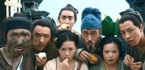 吃瓜群众黑衣小伙是谁扮演的,吃瓜群众黑衣小伙扮演者身份大起底