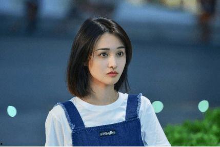 负面新闻吃瓜群众,揭秘负面新闻背后的“吃瓜群众”心理现象